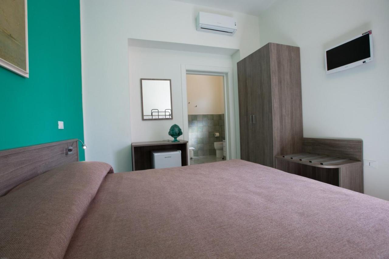 La Giara Resort Torre San Giovanni Chambre photo